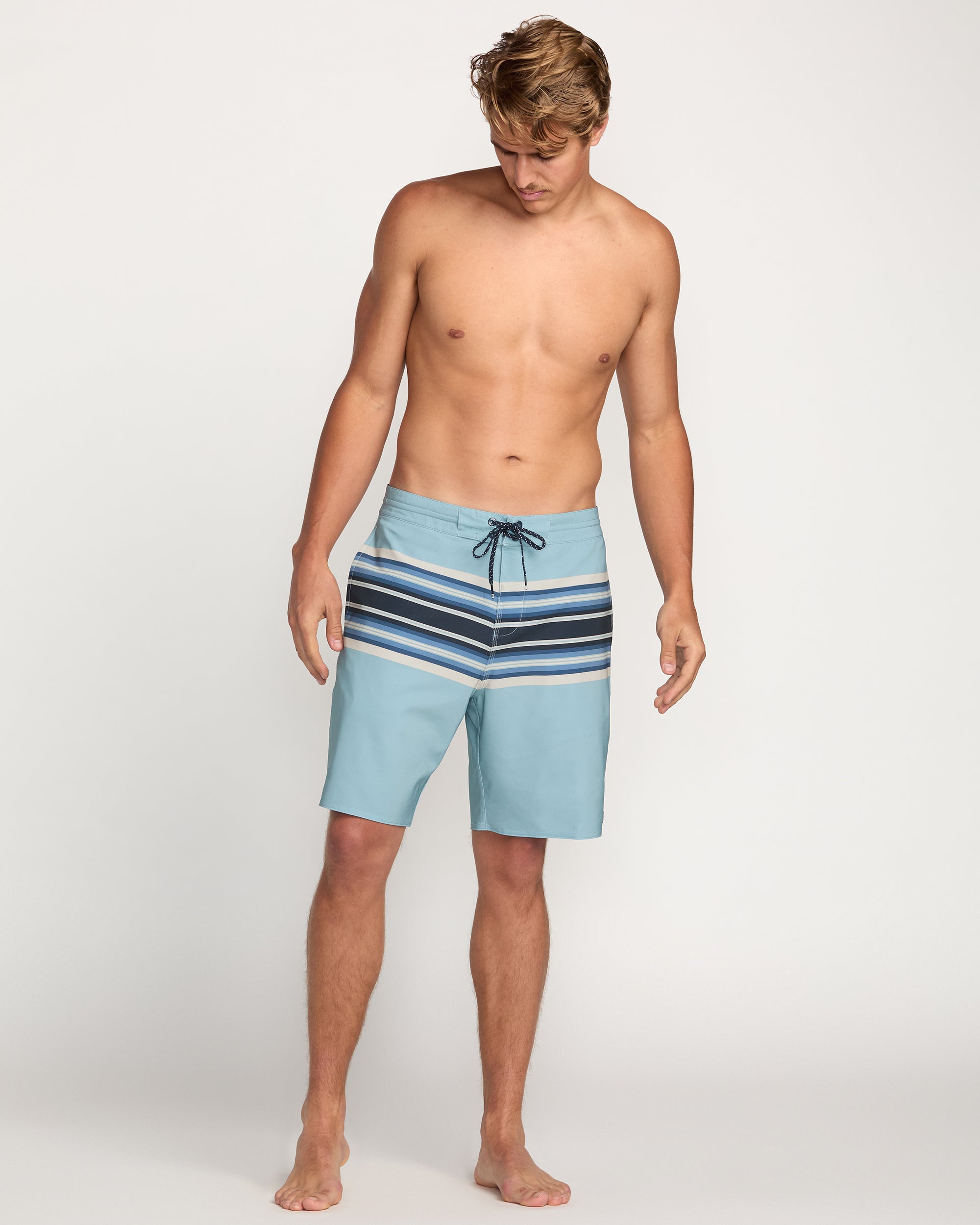 Spinner Lo Tide 19 Boardshorts - Washed Blue - Image 5