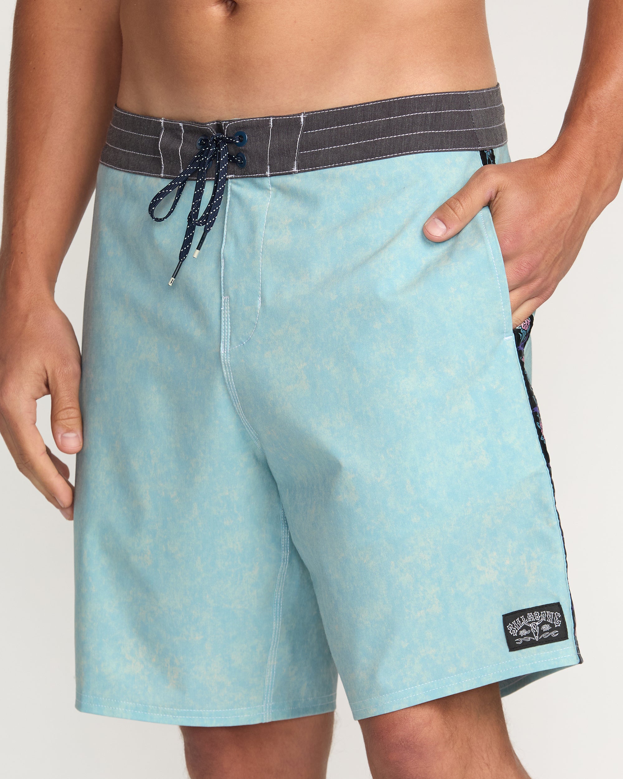 Occy Lo Tide 19 Boardshorts - Cloud Blue - Image 8