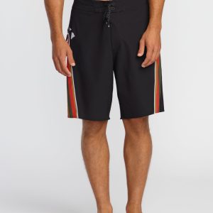 Straddie Pro Hi 20 Boardshorts - Rasta