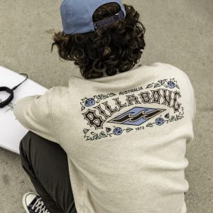 Short Sands Crewneck Sweatshirt - Oatmeal Heather.