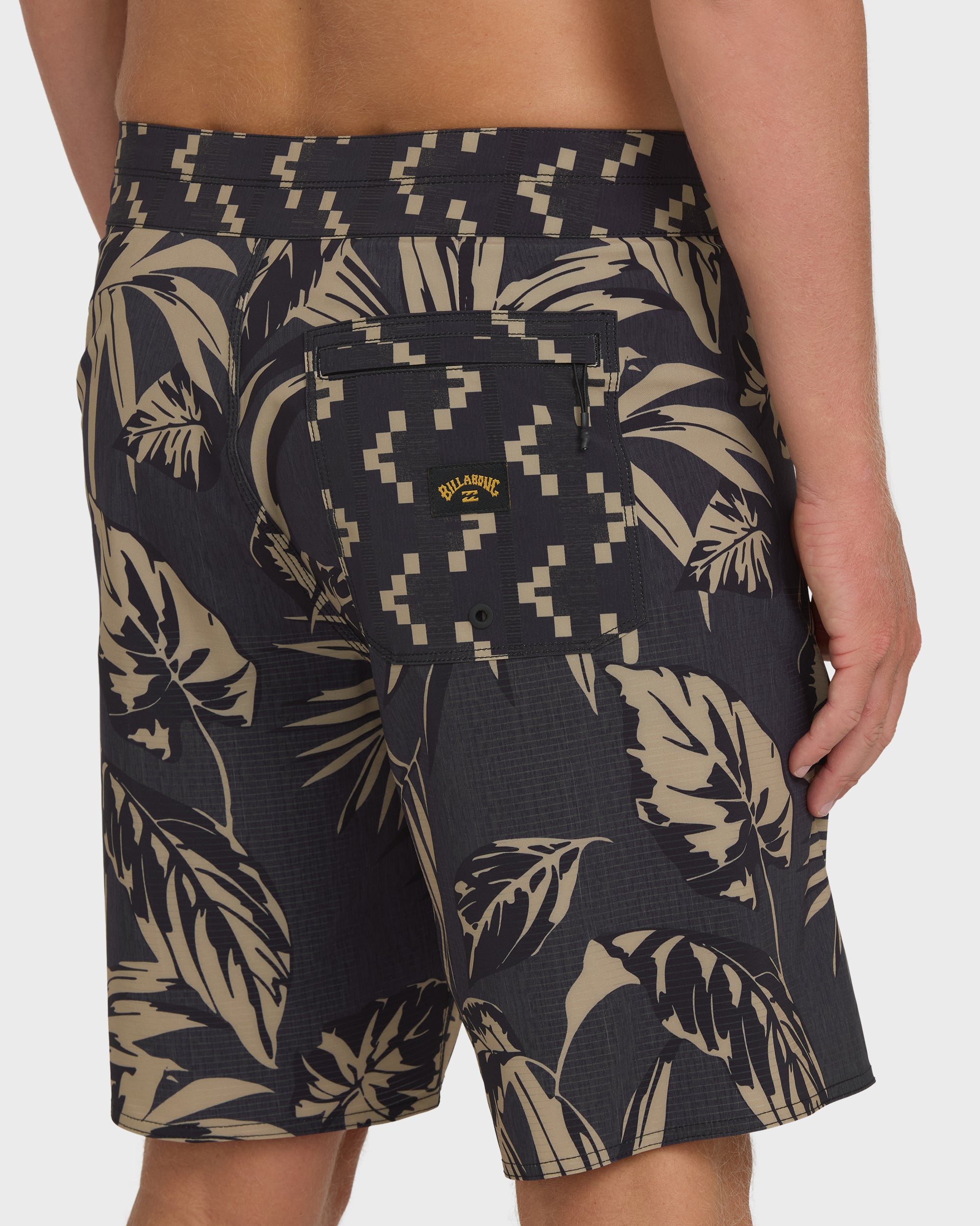 Good Times Pro 18 Boardshorts - Black - Image 5
