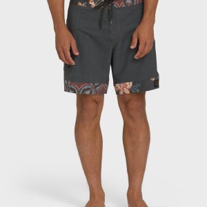 Glide Garage Pro 18 Boardshorts - Black